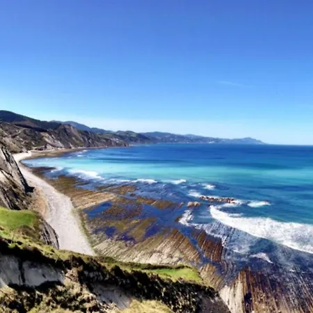 Pour 4, Terrasse - Zumaia, Espagne - Api-1-52-1800 *